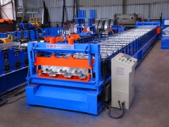 máquina de prensagem de deck de metal